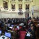 Senado y debate por la dieta.